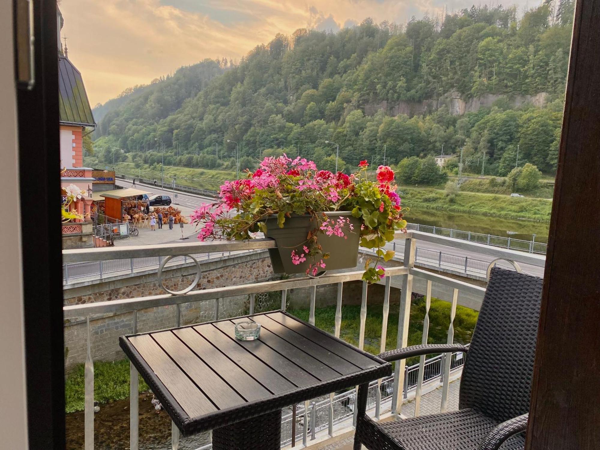 Hotel Labe Hřensko Kültér fotó